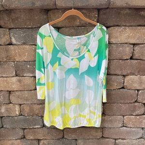 Old navy maternity shirt